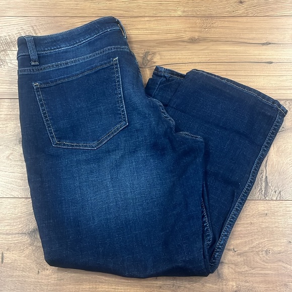 Wrangler Capris Jeans ‼️worn once‼️ - Picture 5 of 5